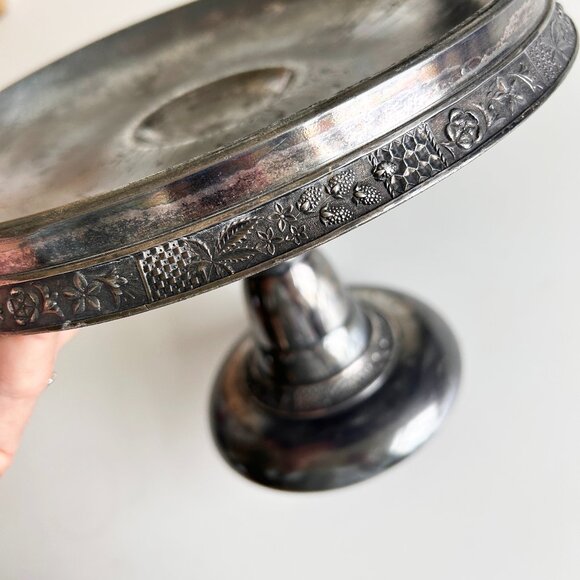 Vintage Pedastal Bride Basket Silver Tray with etching - Picture 4 of 9